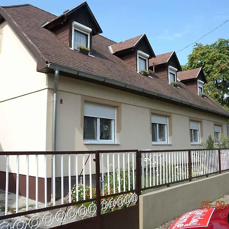 In - Balaton 18183 Apartamento