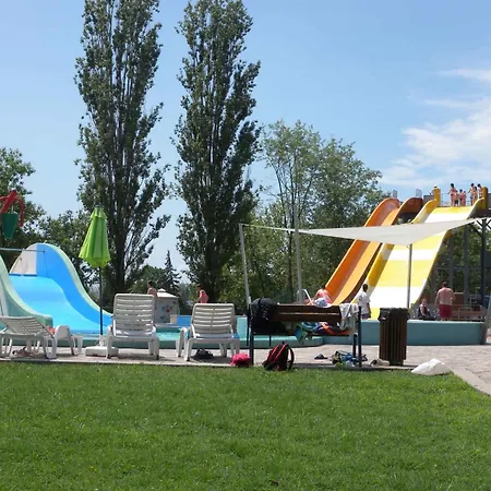 In - Balaton 18183 Апартаменты Балатонбоглар